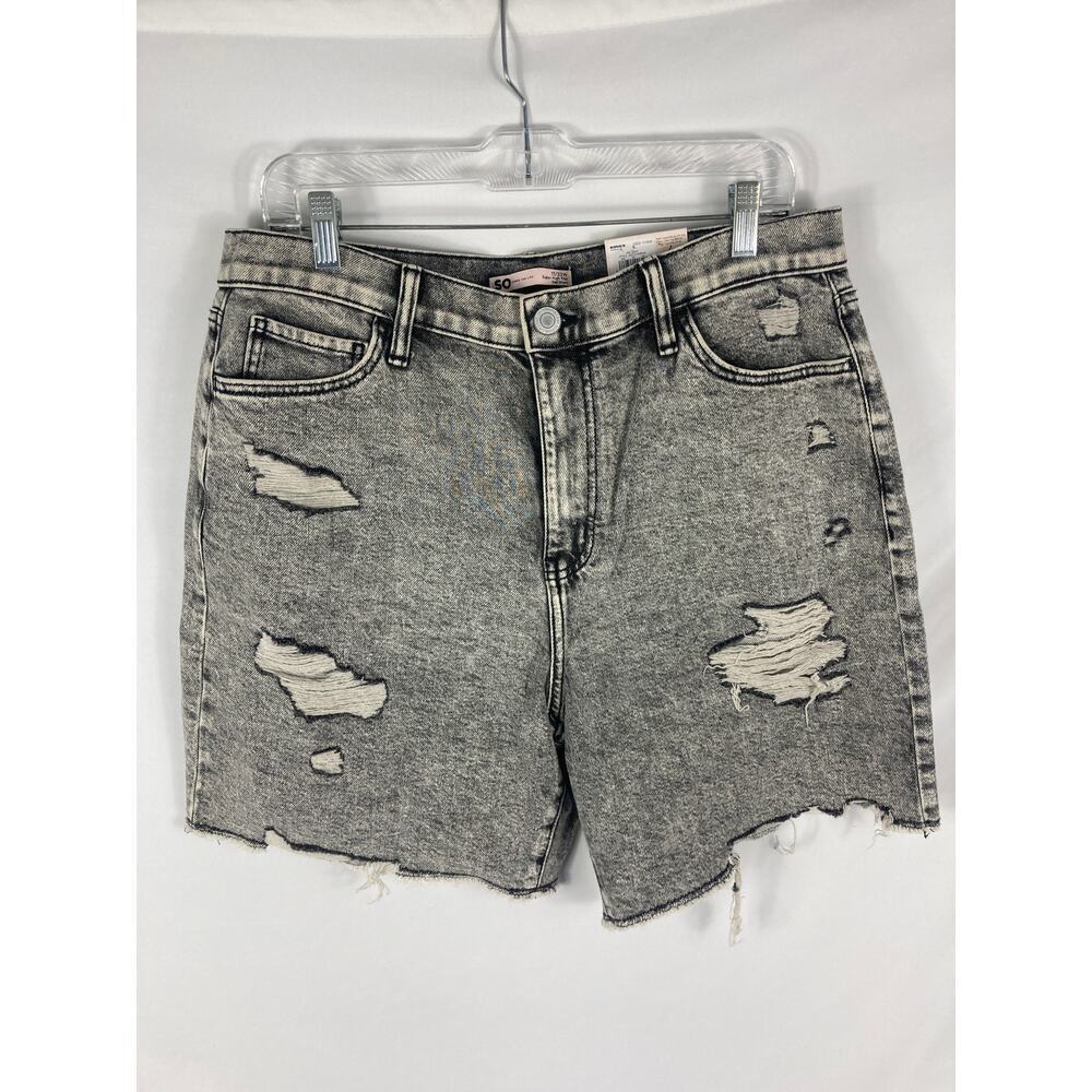 NWT SO Distressed Grey Dad Short Size 33